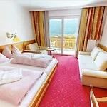 Hotel Glocknerhof 4*