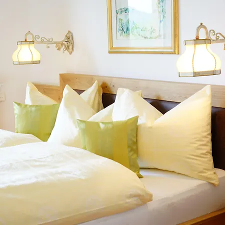 Glocknerhof بيرغ ام دراوتال