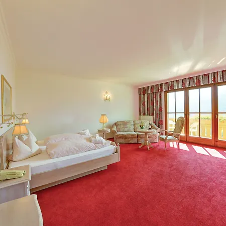 Glocknerhof بيرغ ام دراوتال