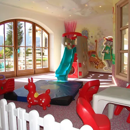 Otel Glocknerhof Berg im Drautal